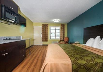 Royal Extended Stay Hotel Selma Екстер'єр фото